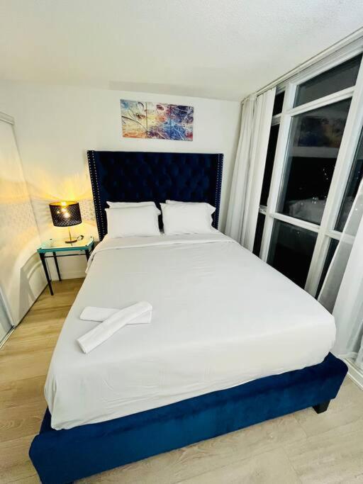 Deluxe Suite Toronto Zewnętrze zdjęcie